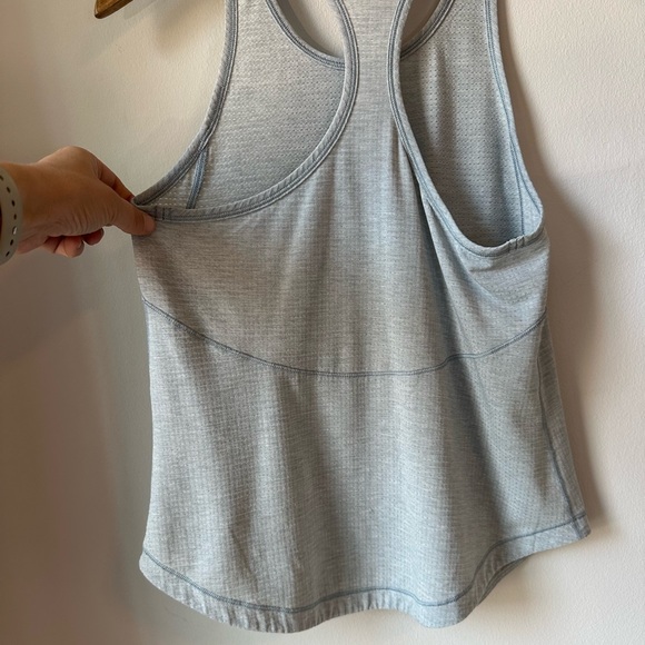 lululemon Long Distance Running Tank Heathered Hail Size 4 - Picture 10 of 15